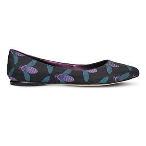 Nine West Brocade Insect Flats!